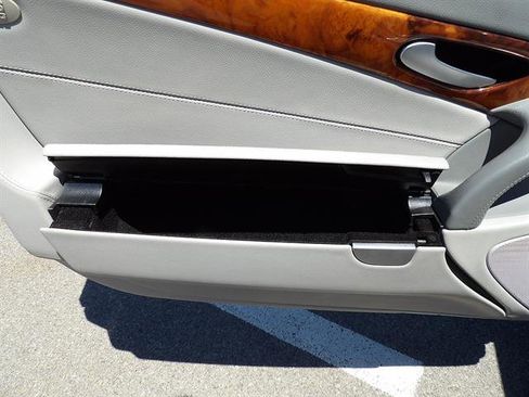 Used 2009 Mercedes-Benz SL 550 image 18