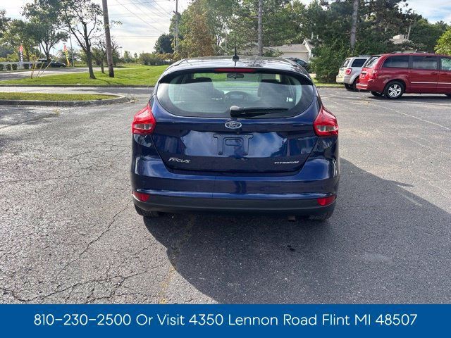 Used 2017 Ford Focus Titanium FWD image 7