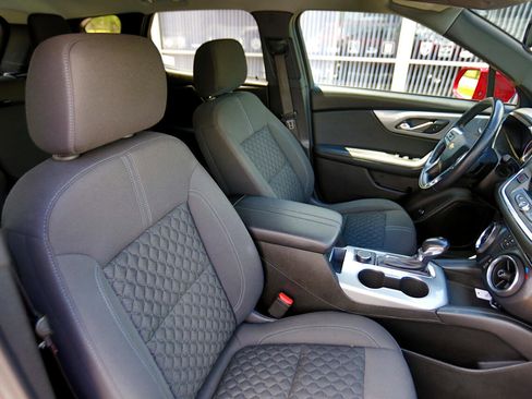 Used 2019 Chevrolet Blazer LT image 19