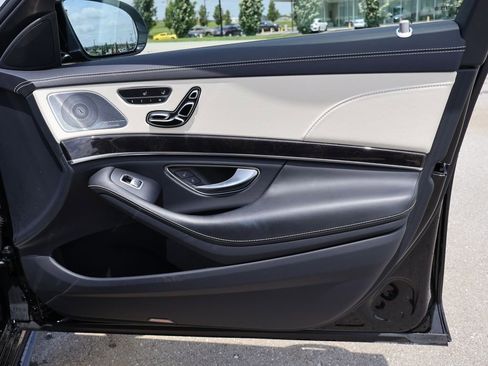 Used 2020 Mercedes-Benz S 560 4MATIC Sedan image 13