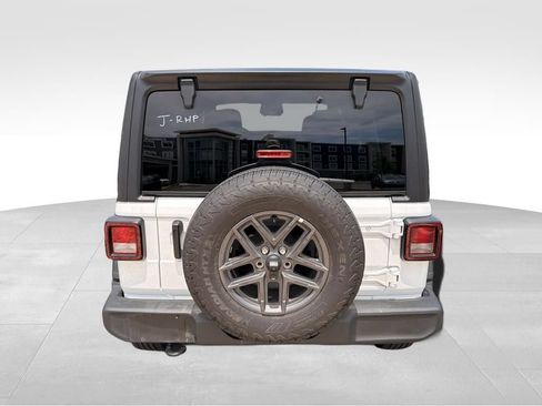 Used 2025 Jeep Wrangler Unlimited Sport AWD/4WD image 5