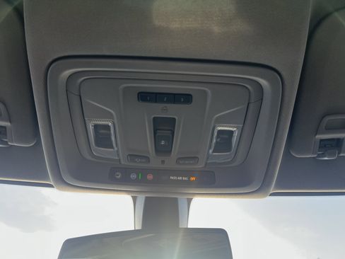 Used 2019 Chevrolet Silverado 1500 RST image 21