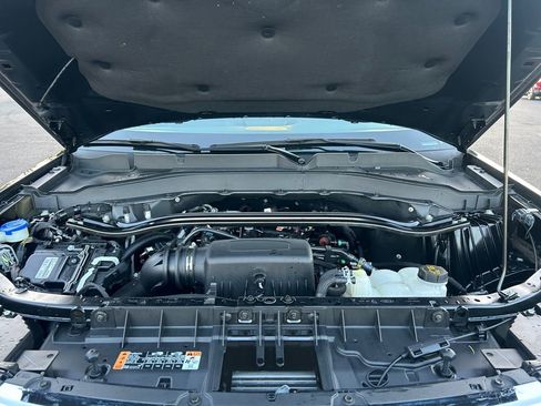 Used 2022 Ford Explorer Limited image 29