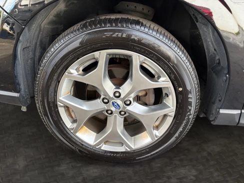 Used 2017 Subaru Forester 2.5i Touring AWD/4WD image 37