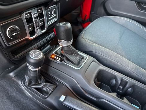 Used 2025 Jeep Wrangler Unlimited Sahara w/ Safety Group image 22