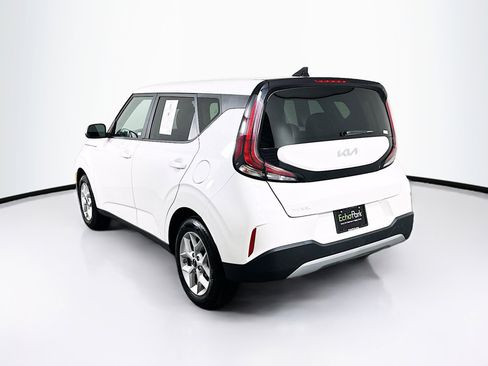 Used 2025 Kia Soul LX w/ LX Technology Package image 5