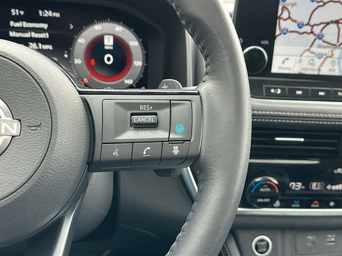 Certified 2023 Nissan Rogue Platinum w/ Platinum Premium Package image 16