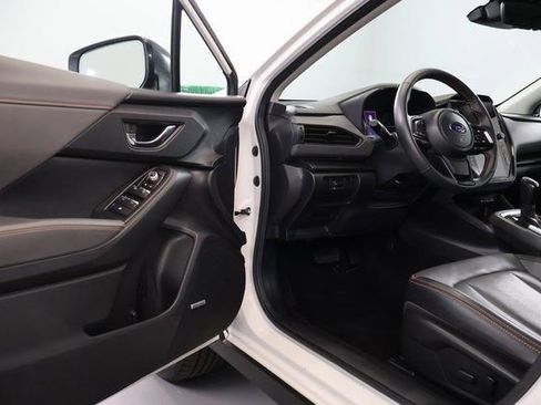 Certified 2024 Subaru Crosstrek 2.5i Limited w/ Crosstrek Mirror Package image 9