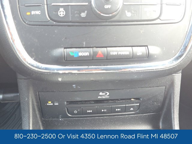 Used 2016 Chrysler Town & Country S w/ Driver Convenience Group FWD image 23