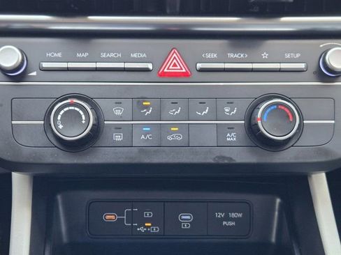 Certified 2025 Hyundai Tucson SE FWD image 18