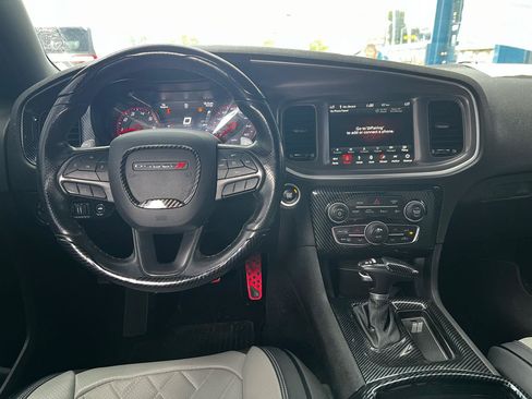 Used 2019 Dodge Charger R/T w/ Blacktop Package RWD image 13