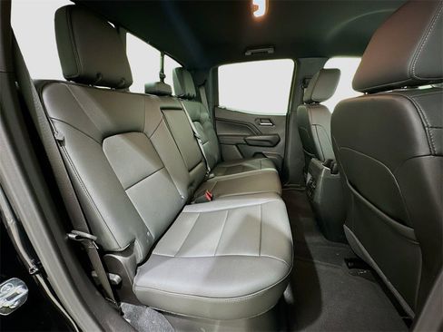 New 2025 GMC Canyon Elevation w/ Convenience Package image 27