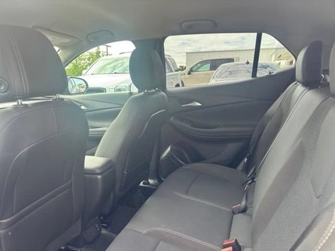 Used 2020 Buick Encore GX Preferred w/ Cold Weather Comfort Package AWD/4WD image 11