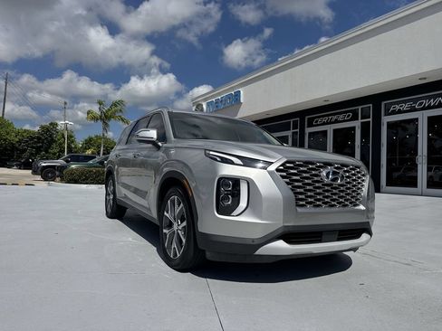 Used 2022 Hyundai Palisade SEL w/ 8P Bench Seat Package AWD/4WD image 30