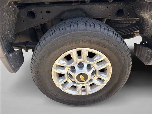 Used 2021 Chevrolet Silverado 2500 LT AWD/4WD image 19