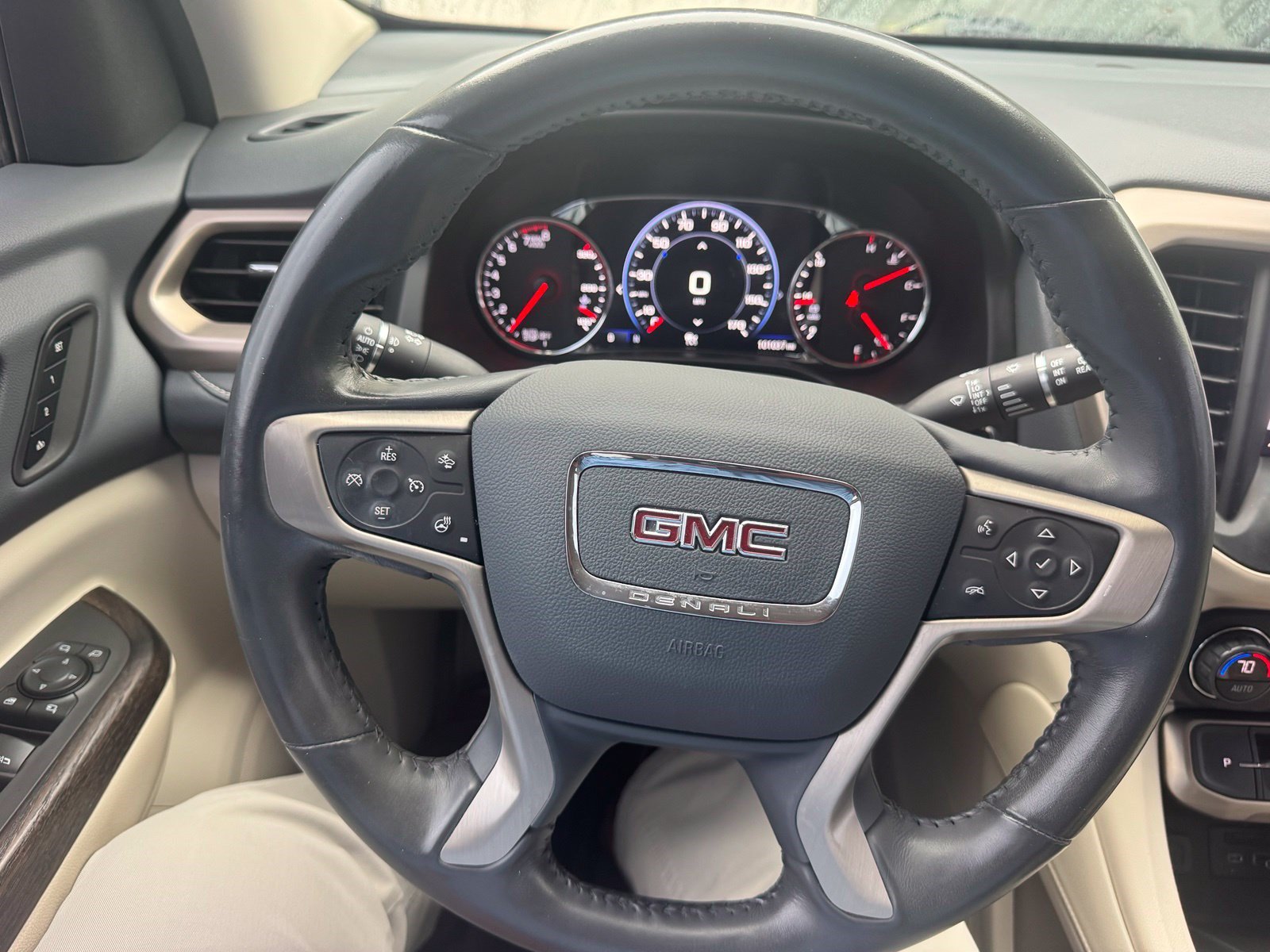 Used 2020 GMC Acadia Denali w/ Trailering Package FWD image 19