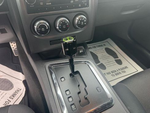 Used 2012 Dodge Challenger R/T image 15