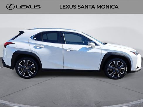 Used 2020 Lexus UX 200 w/ Premium Package FWD image 4