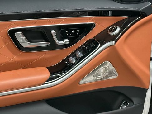 Used 2024 Mercedes-Benz S 580 4MATIC Sedan image 19