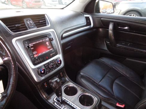 Used 2016 GMC Acadia SLT image 26