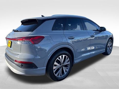 Used 2024 Audi Q4 e-tron Premium Plus w/ Premium Plus image 15