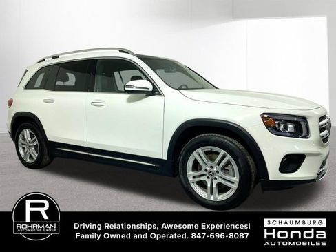Used 2021 Mercedes-Benz GLB 250 4MATIC image 3