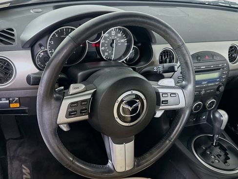 Used 2011 MAZDA MX-5 Miata Grand Touring w/ Premium Pkg image 17