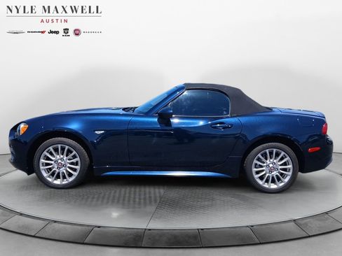 Used 2019 FIAT 124 Spider Classica w/ Technology Group RWD image 13