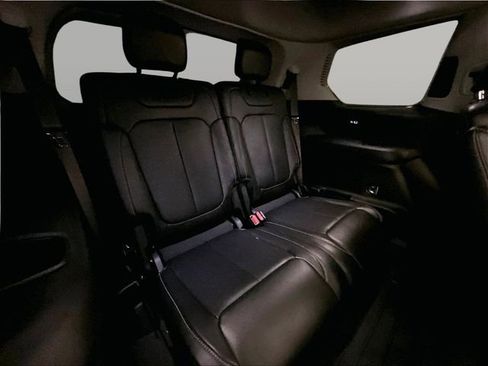 Used 2021 Jeep Grand Cherokee L Limited AWD/4WD image 27