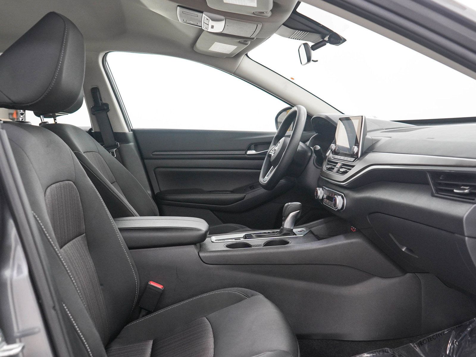 Used 2025 Nissan Altima 2.5 SV AWD/4WD image 11