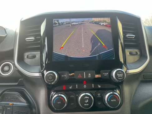 Used 2020 RAM 2500 Big Horn w/ Level 2 Equipment Group image 21