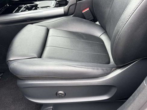 Used 2021 Mercedes-Benz GLA 250 4MATIC image 4