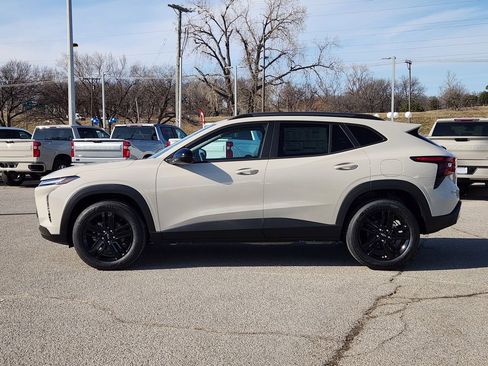 New 2026 Chevrolet Trax ACTIV w/ Sunroof Package image 4