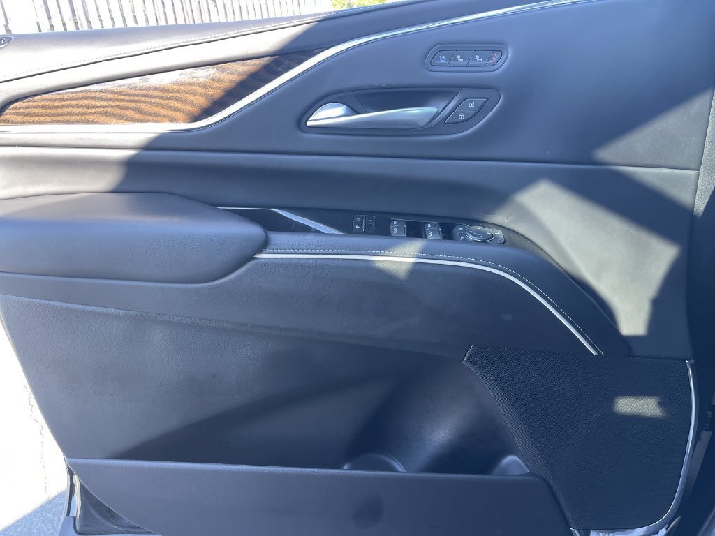 Used 2024 Cadillac Escalade Premium Luxury Platinum w/ LPO, Floor Liner Package AWD/4WD image 25