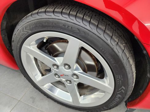 Used 2007 Chevrolet Corvette Coupe w/ Preferred Equipment Group image 3