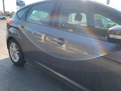 Used 2017 Ford Focus SE FWD image 16