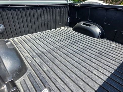 Used 2024 Toyota Tundra Limited AWD/4WD image 17