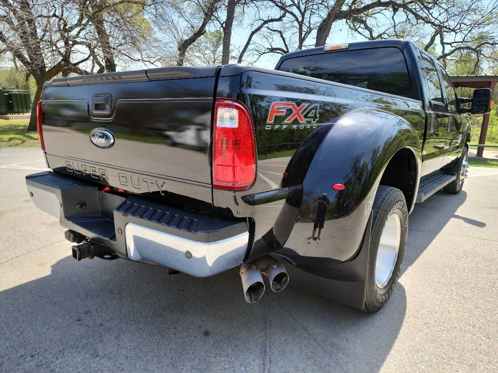 Used 2016 Ford F350 XLT w/ XLT Interior Package AWD/4WD image 8