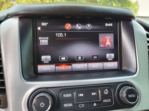 Used 2015 GMC Yukon SLT w/ HD Trailering Package AWD/4WD image 18