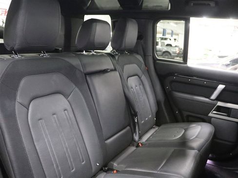 Used 2022 Land Rover Defender 110 X-Dynamic HSE image 18
