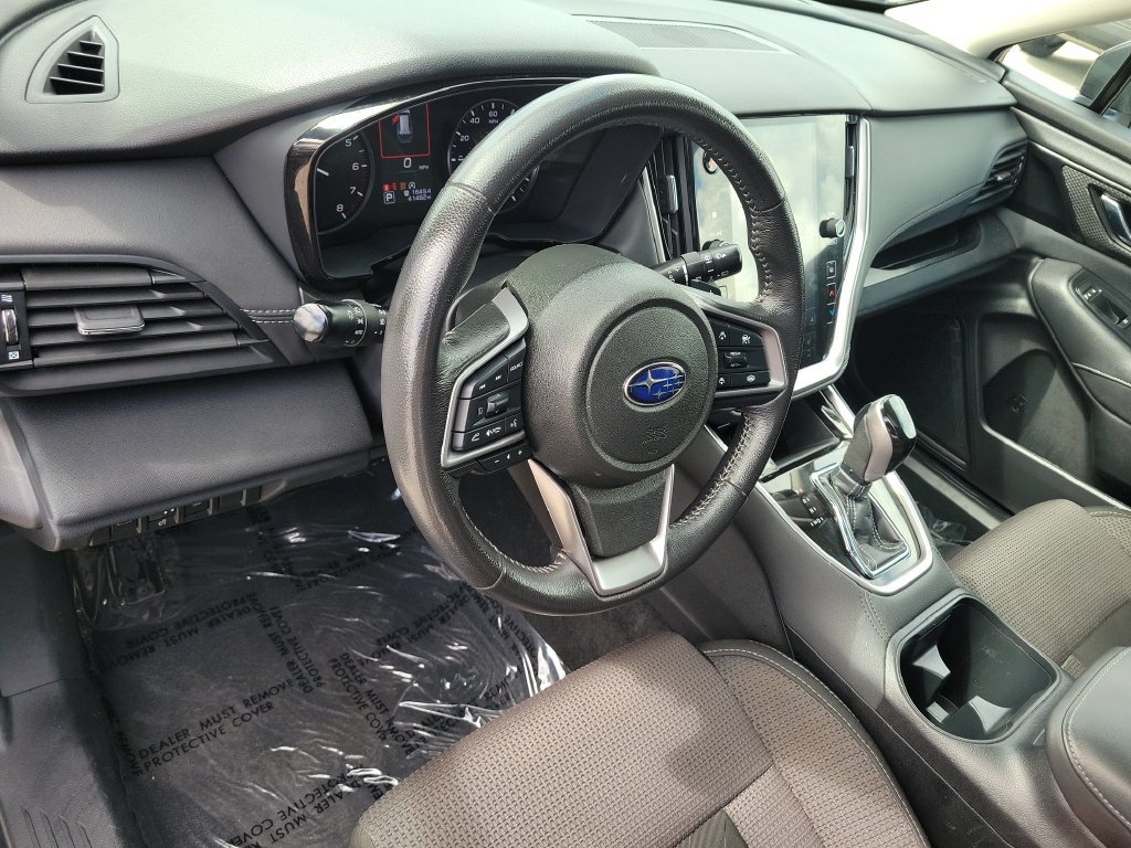 Used 2025 Subaru Outback Premium AWD/4WD image 7
