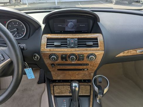 Used 2007 BMW 650i Convertible RWD image 16