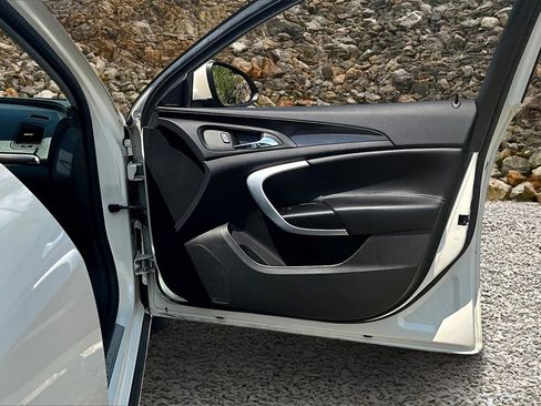 Used 2015 Buick Regal AWD image 23