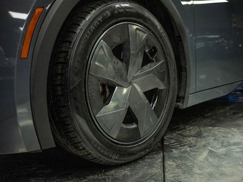 Used 2023 Toyota Prius Prime image 3