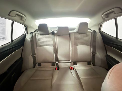 Used 2025 Toyota Camry LE image 33