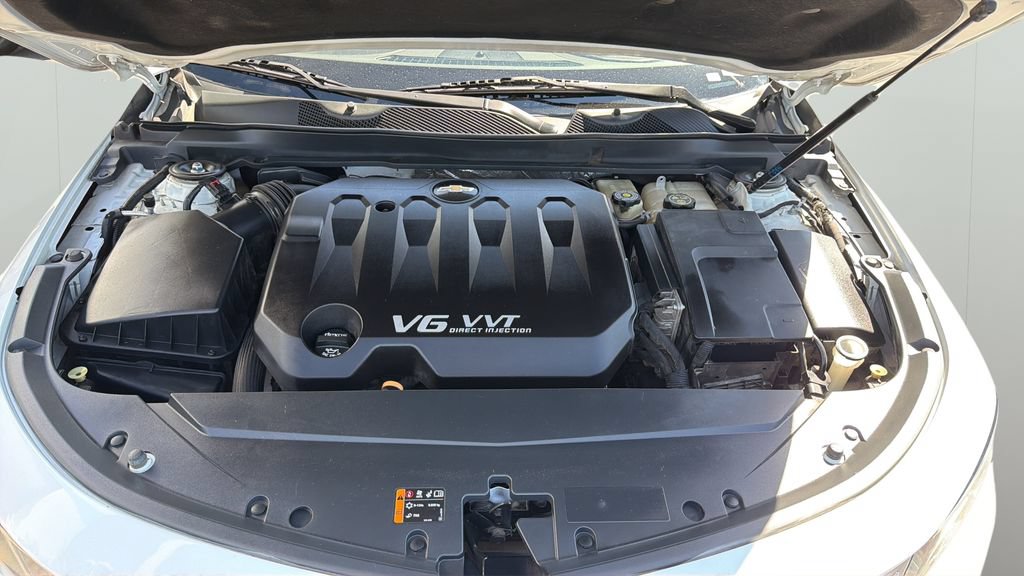 Used 2017 Chevrolet Impala LT FWD image 9