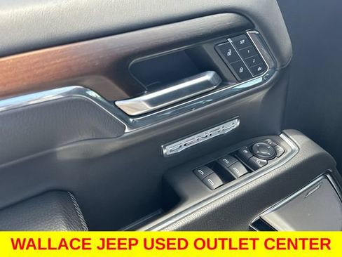 Used 2024 GMC Sierra 1500 Denali w/ Technology Package AWD/4WD image 19