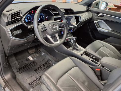 Used 2025 Audi Q3 2.0T Premium image 19