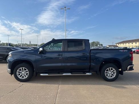Used 2020 Chevrolet Silverado 1500 LT w/ LT Value Package image 7