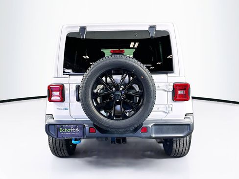 Used 2023 Jeep Wrangler Sahara w/ Cold Weather Group image 7